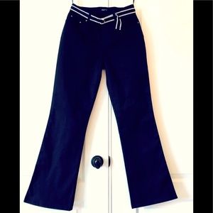 NWOT JONES NY Navy blue cotton flare, leg, high waist, 5 pkt. jean Size 4/31